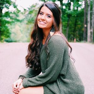 Meet your Posher, Lauren